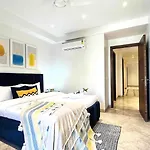 Bluo 3Bhk Saket Citywalk Mall - Lift, Balcony, Parking