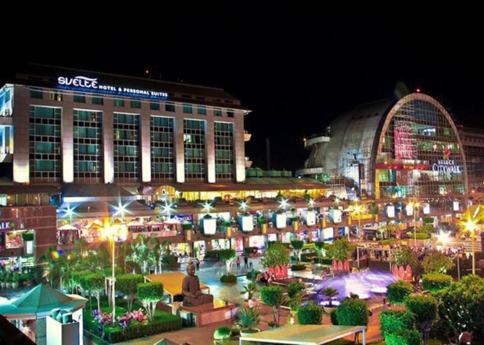 Bluo 3Bhk Saket Citywalk Mall - Lift, Balcony, Parking New Delhi