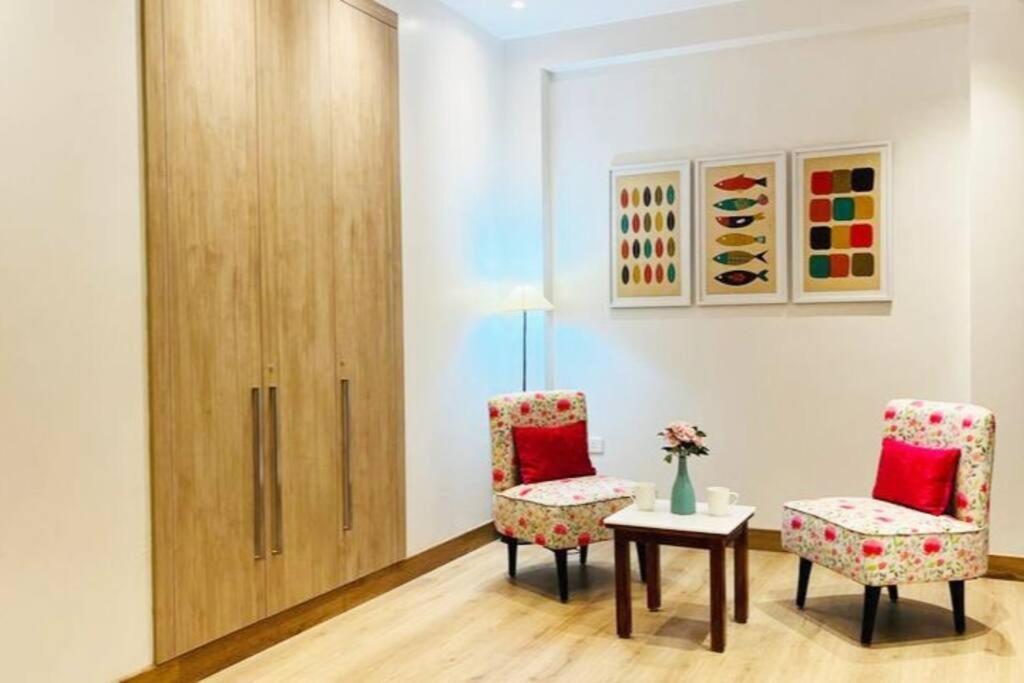 Apartment Bluo 3Bhk Saket Citywalk Mall - Lift, Balcony, Parking New Delhi