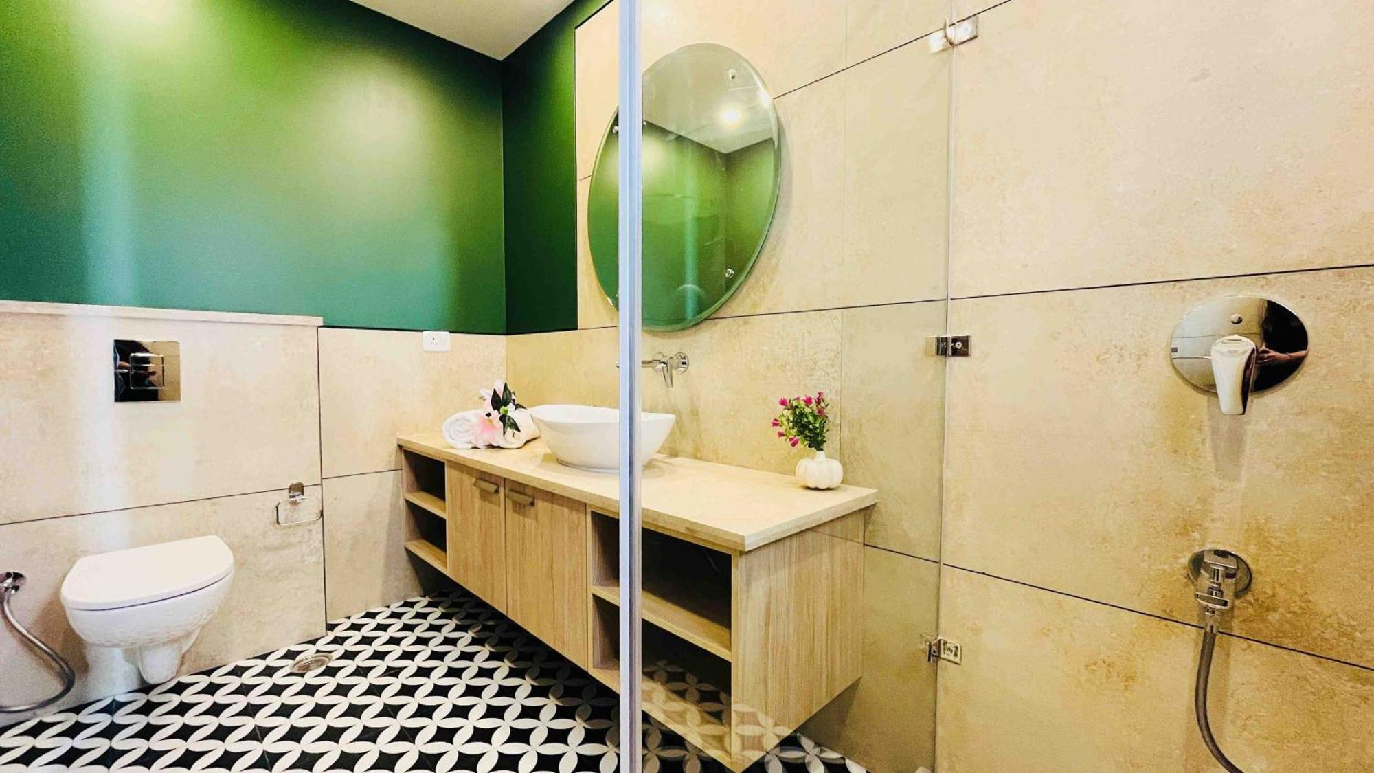 Bluo 3Bhk Saket Citywalk Mall - Lift, Balcony, Parking Apartment New Delhi